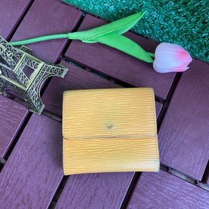 Authentic LOUIS VUITTON COMPACT WALLET EPI LEATHER compact wallet ❤️